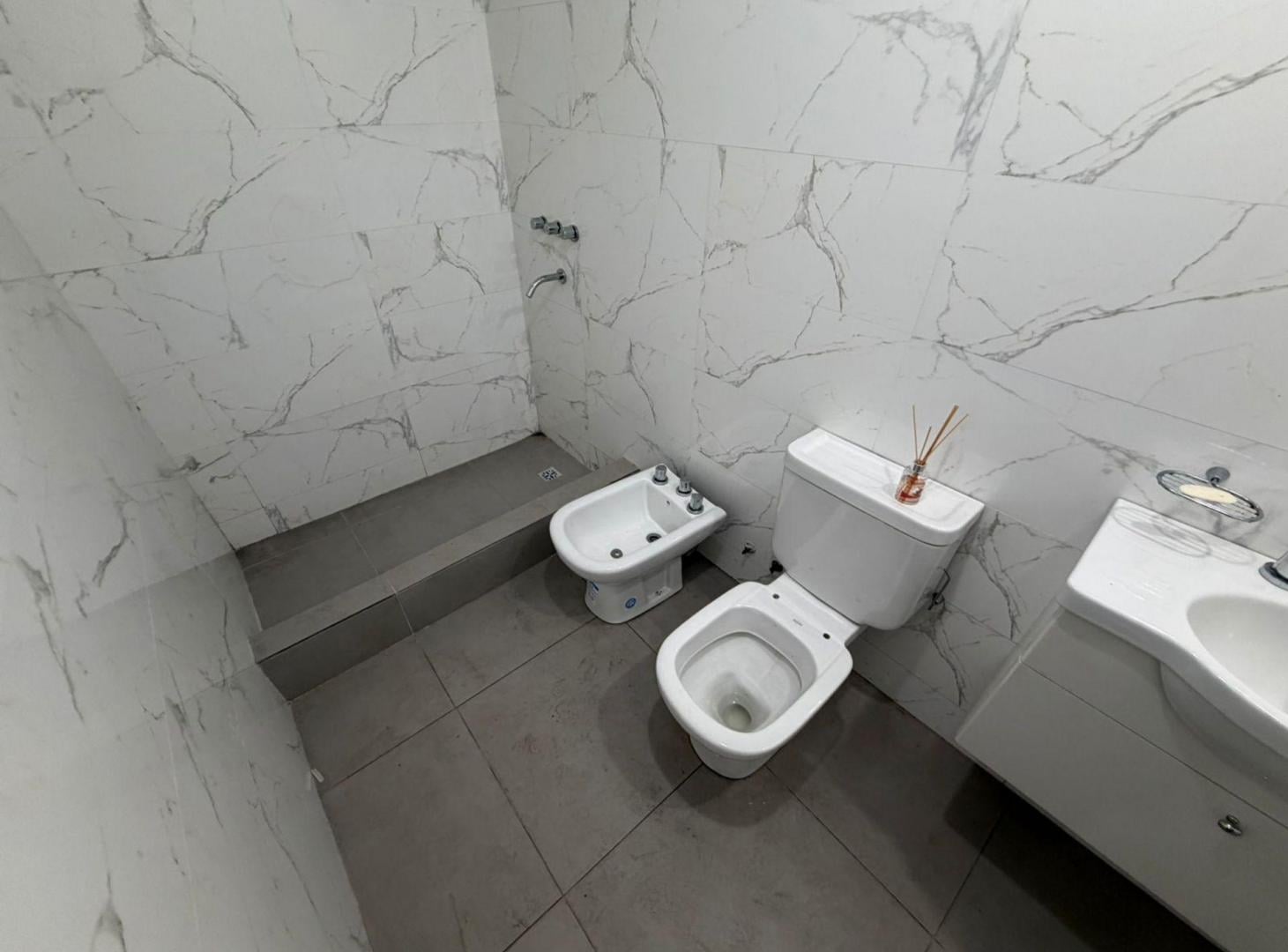 Foto de Departamento en alquiler con patio en Lugano, imagen 3