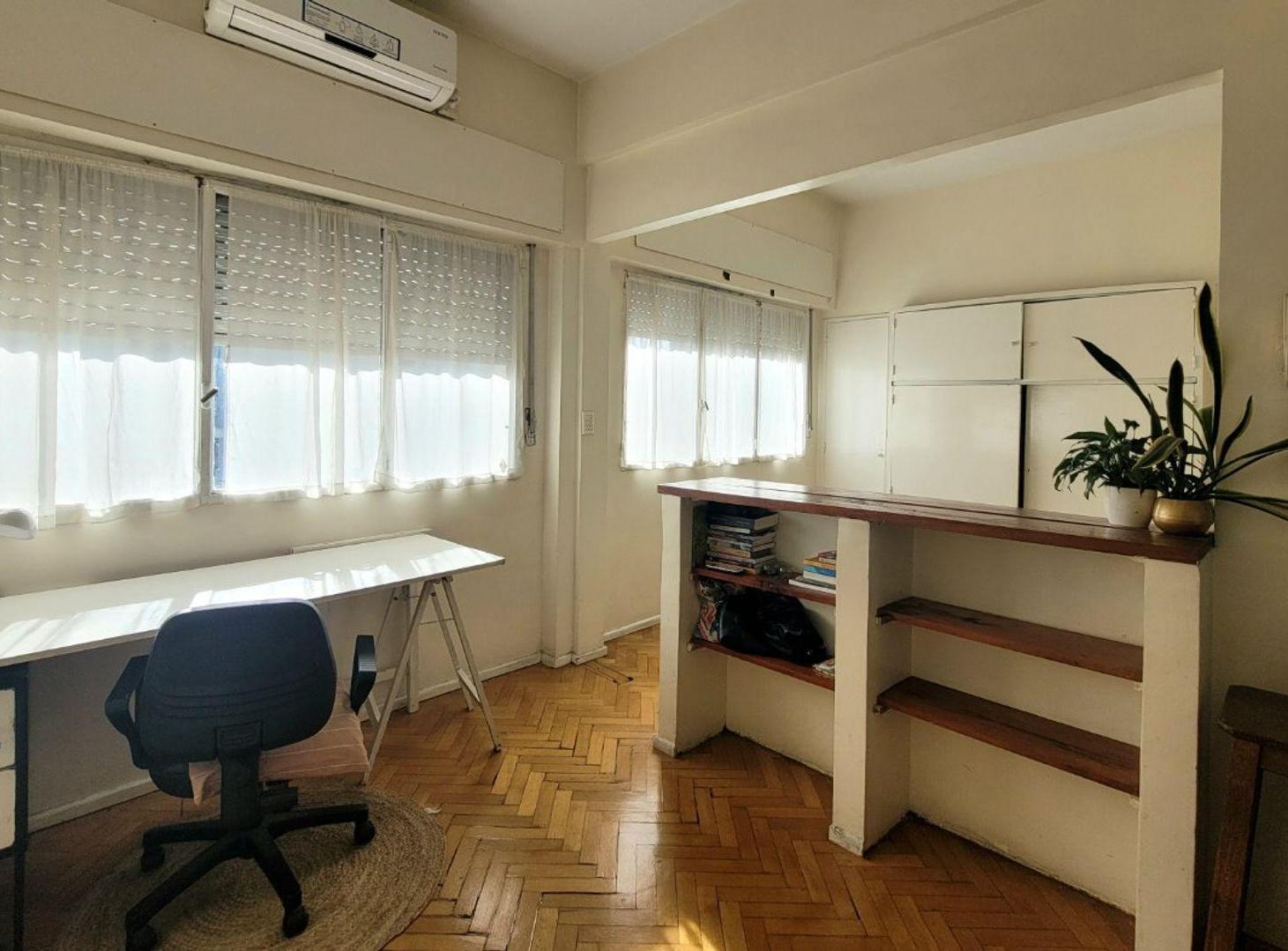 Foto de Venta monoambiente P 5ª a la calle Once. Mucha Luz, imagen 1