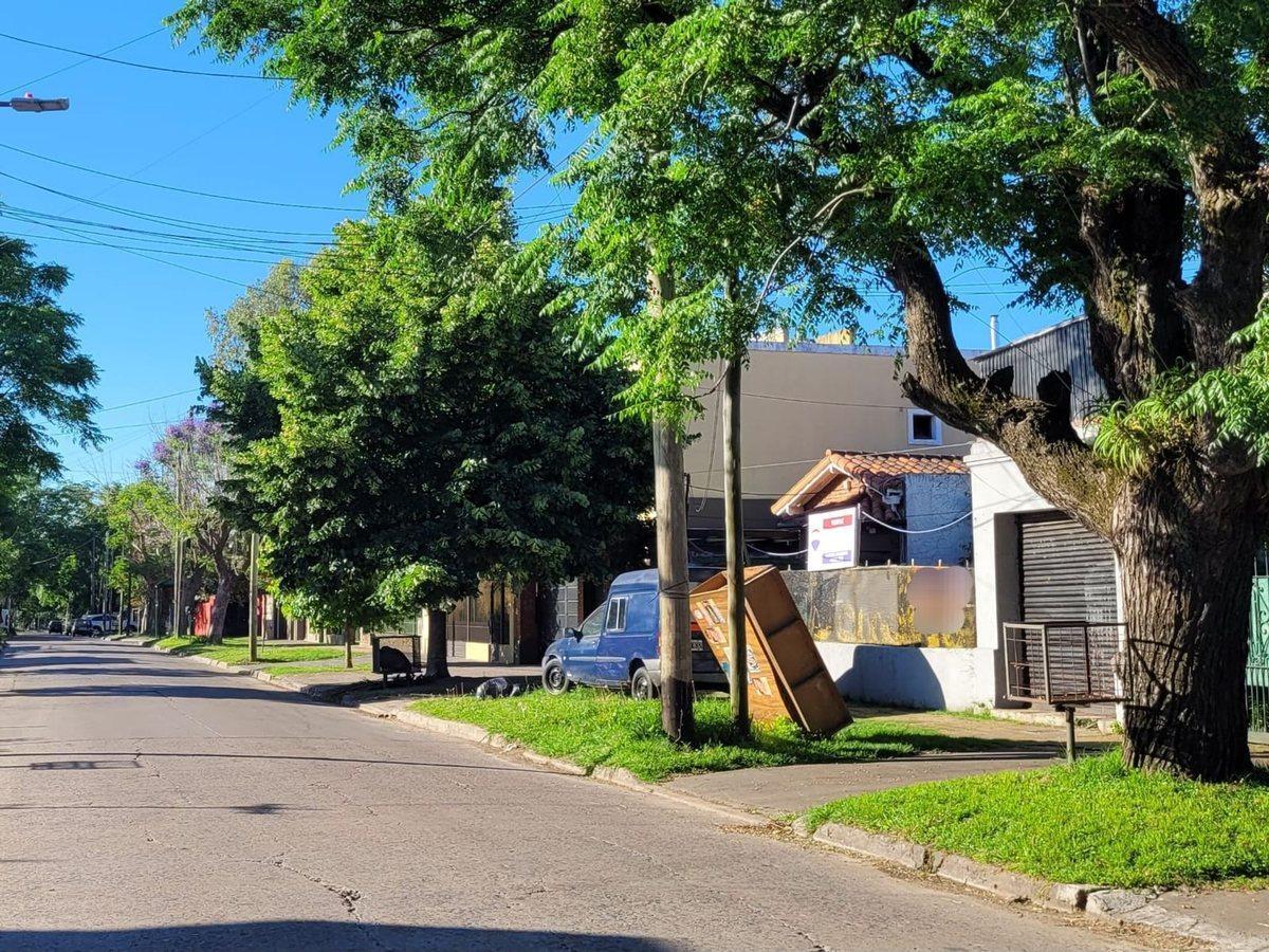 Foto de CASA/TERRENO A LA VENTA EN JOSE MÁRMOL, imagen 1