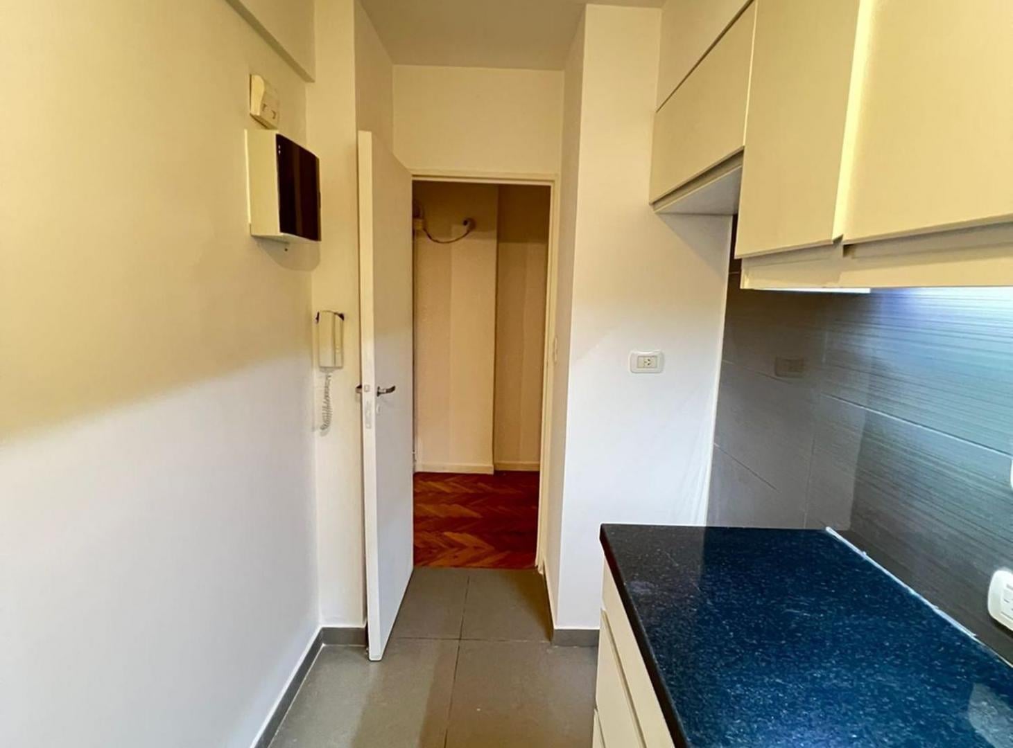 Foto de Alquiler Depto de 3 Ambientes c/ patio Las Cañitas, imagen 5