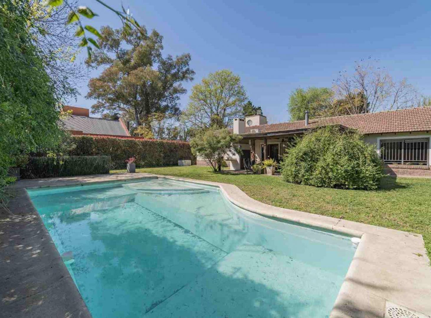 Foto de Casa 5 Ambientes, Pileta Jardín Parrilla Cochera, imagen 1