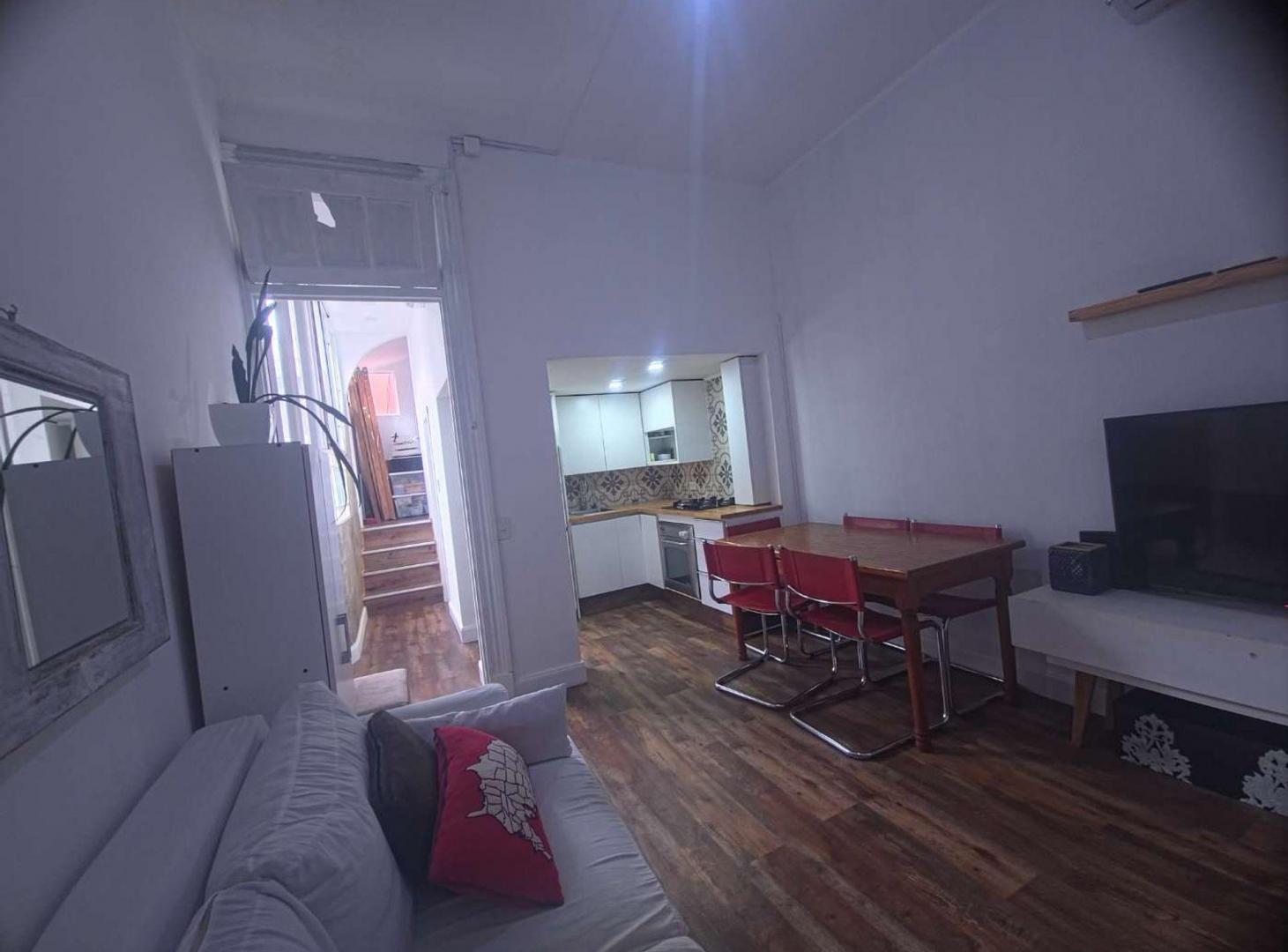 Foto de VENTA PH BALVANERA 4 AMBIENTES REFACCIONADO, imagen 2