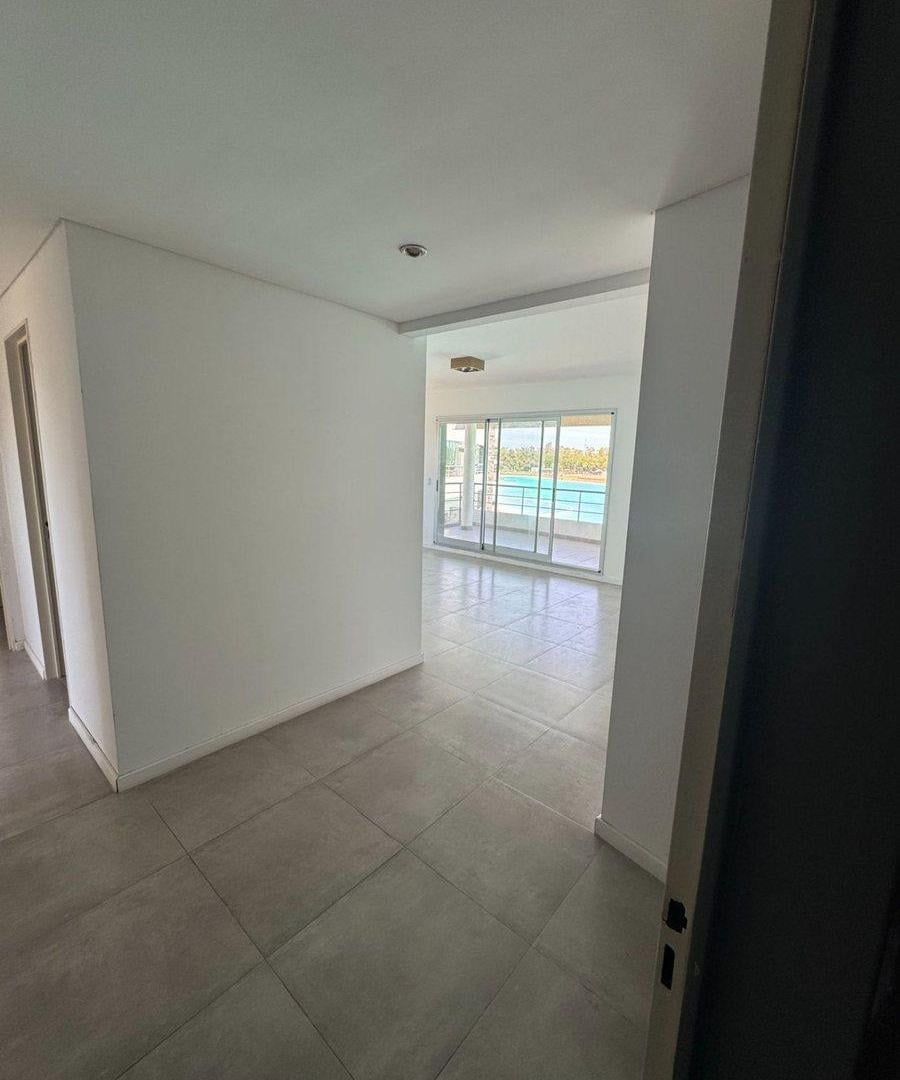 Foto de ALQUILER DEPARTAMENTO 4 AMBIENTES EN LAGOON PILAR, imagen 4