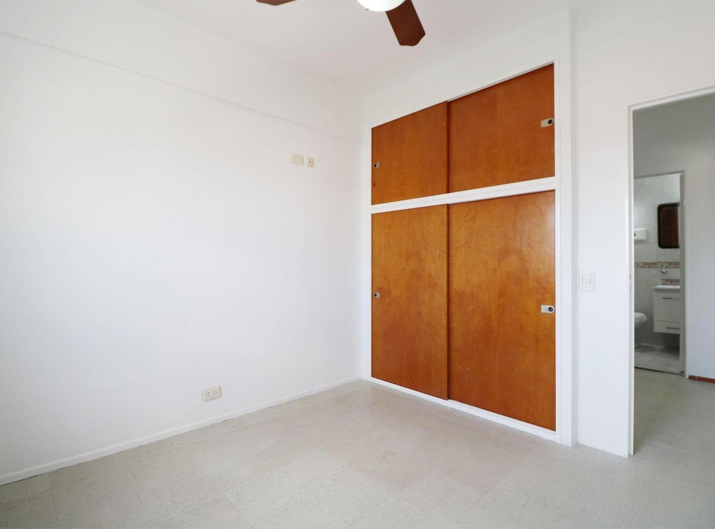 Foto de VENTA DEPARTAMENTO 4 AMBIENTES AL FRENTE MATADEROS, imagen 2