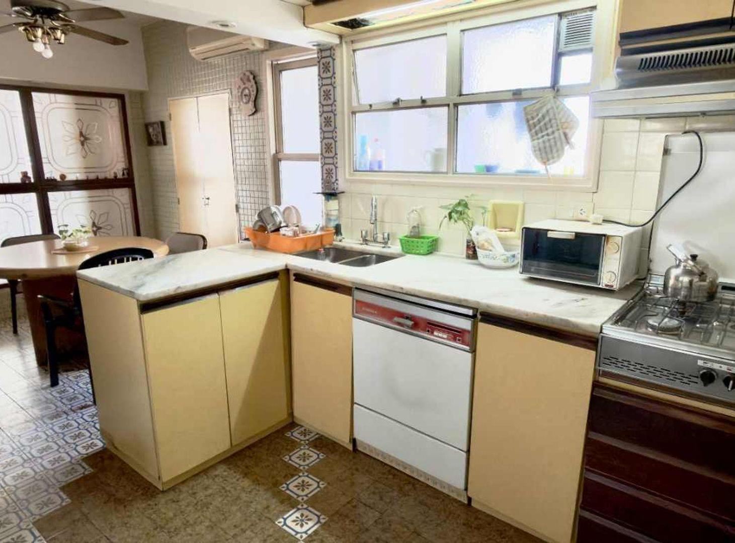 Foto de Venta Departamento 5 Ambientes en Flores, imagen 4