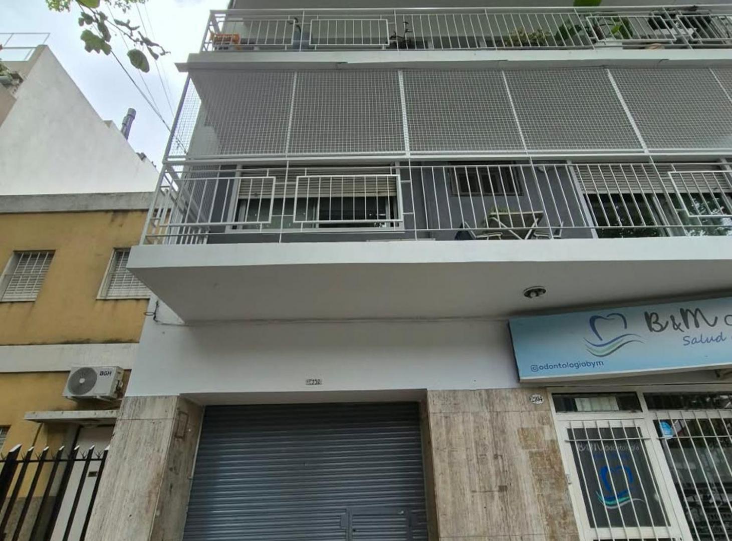 Foto de Local comercial 44 m2, imagen 2
