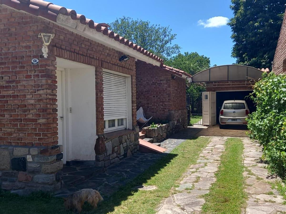 Casa en La Cumbre 2 Dorm. con Excelente Patio Mas un Departamento 5