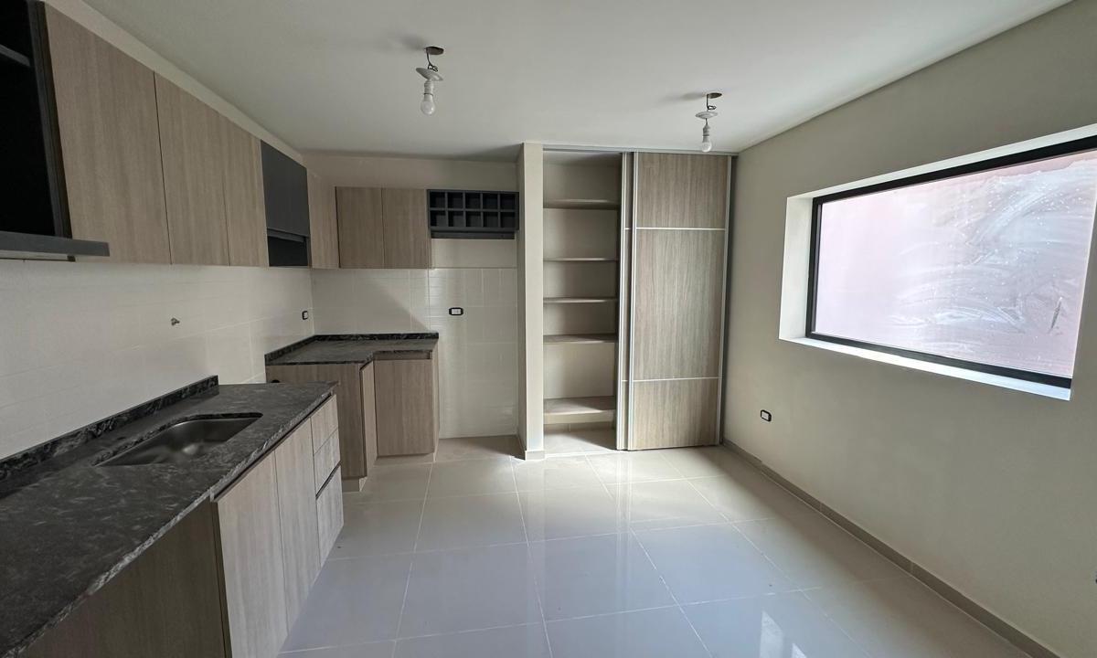 Departamento en Nueva Córdoba Reggia 6 1 Dormitorio con Balcón 1 Baño con Amenities 3