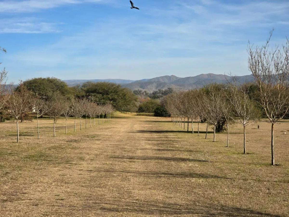 Casa en Venta en Anisacate 3 Dorm. 3 Baños con Pileta y Cochera Doble 5