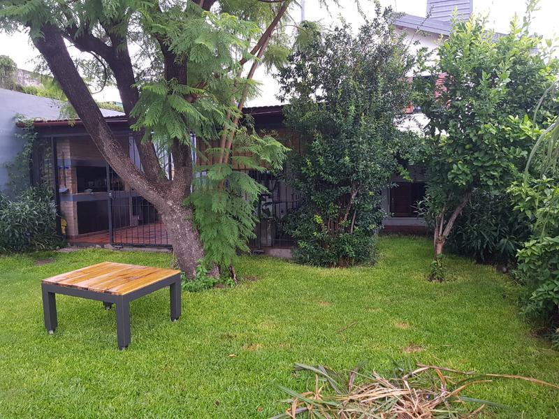 Casa Lomas de San Martín 4 Dorm. 3 Baños Cochera Pileta 1