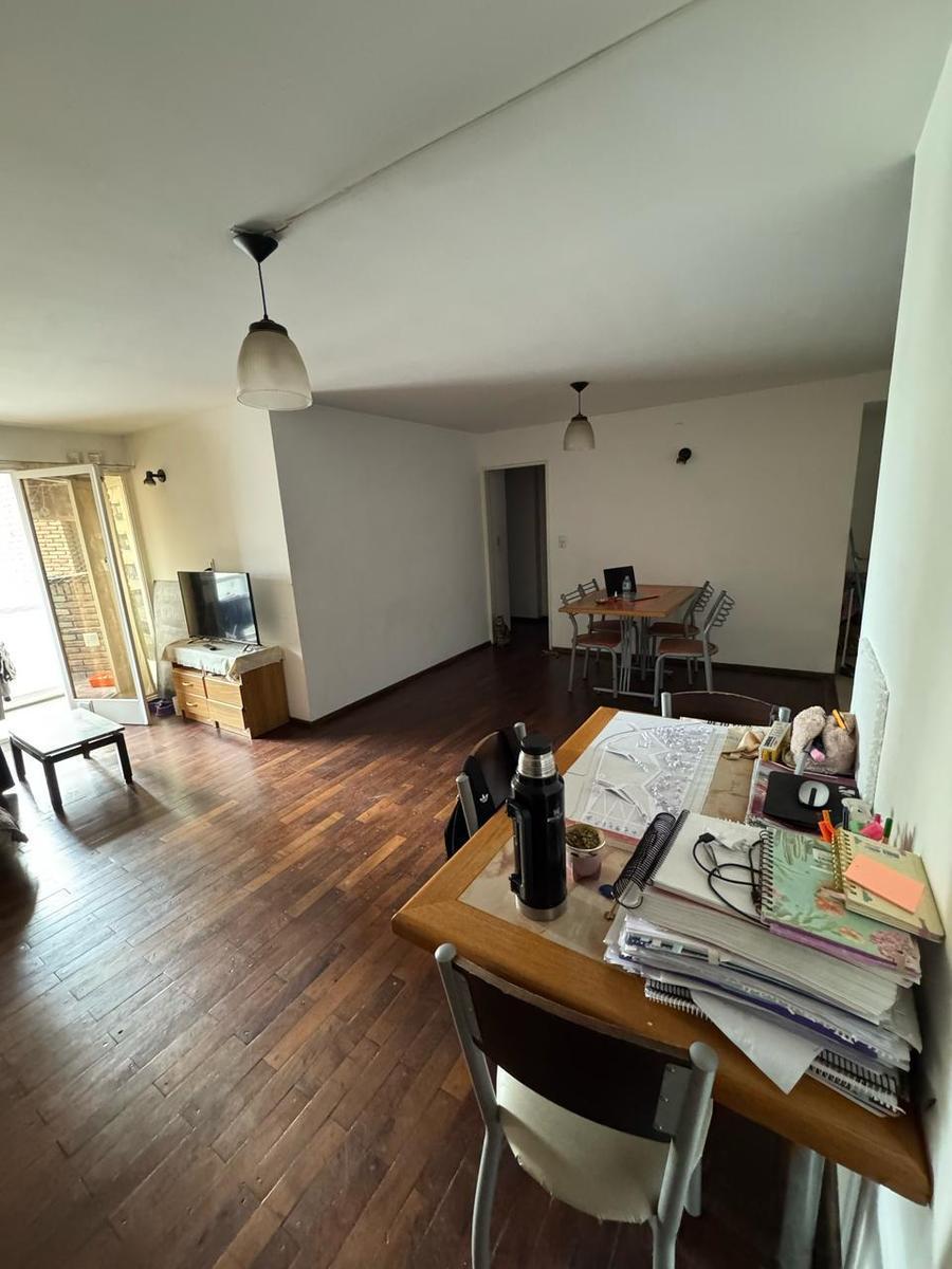 Departamento en Nueva Córdoba de 2 Dorm. 2 Baños con Balcón y Amplio Living - Comedor 3