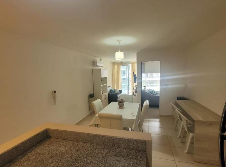 Departamento alquiler en Nueva Cordoba 1 dormitorio con balcon frente 2