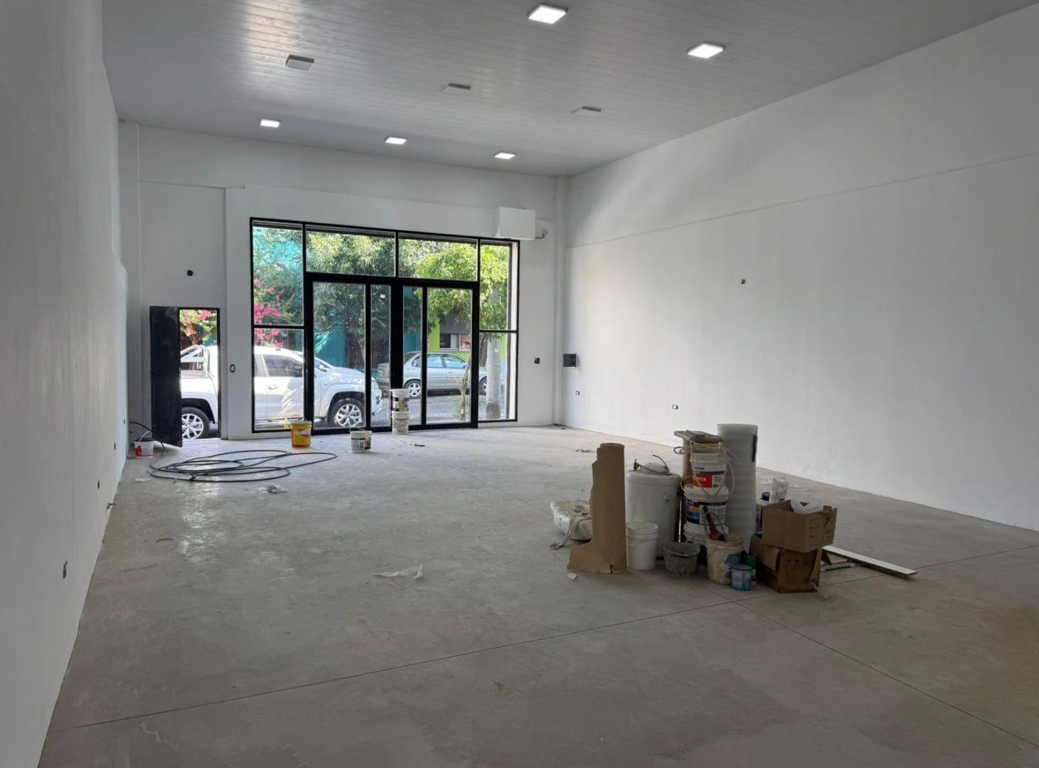 Foto de Venta de Galpón de 165 m2 en Barrio San Martín a una Cuadra de Av Castro Barros, imagen 2