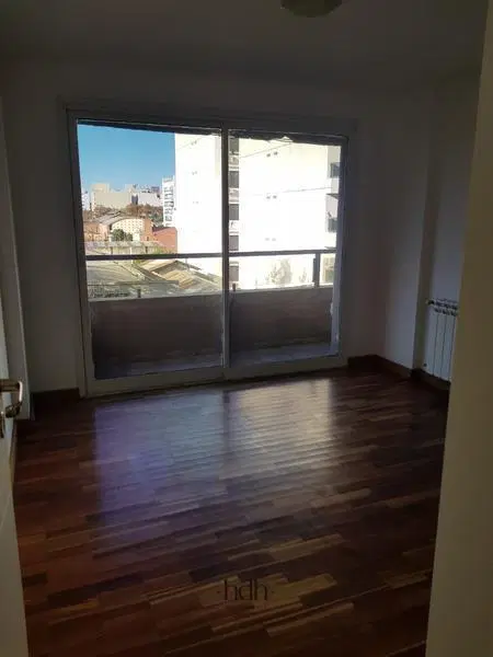 Alquiler departamento de 2 Dormitorios 2 baños con balcón en B General Paz 4