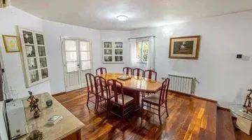 Casa venta en Country Jockey 3 dormitorios 3 baños pileta fondo golf 1