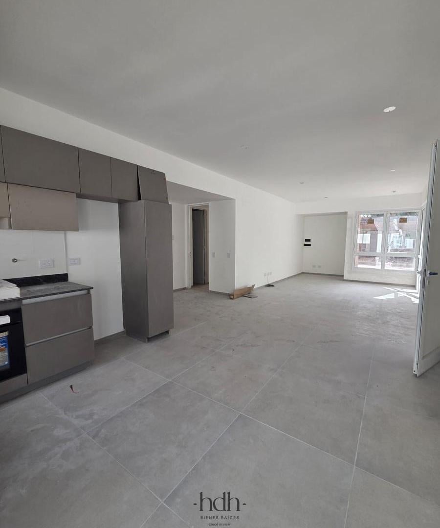 Casa alquiler housing de 2 dormitorios 2 baños en housing con amenities seguridad 24 hs