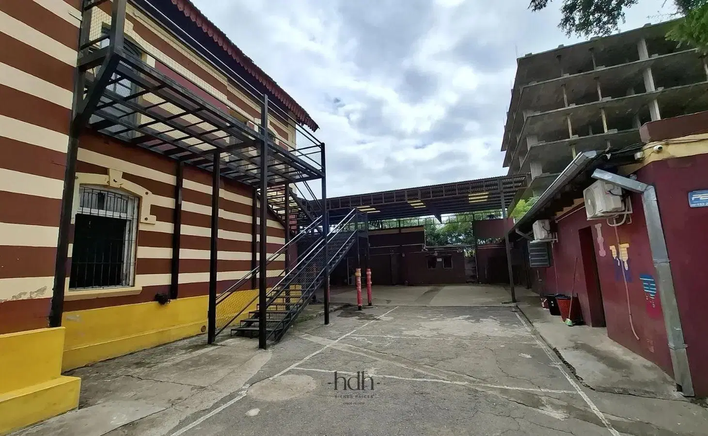Terreno de 2000 m² Ideal Edificio 4 Pisos - Calle Mestre, B° Escobar 5