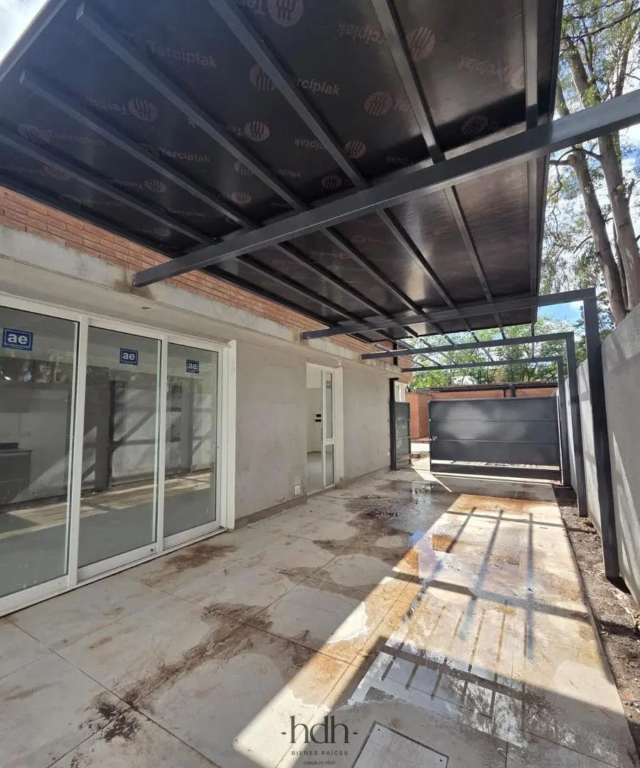 Casa alquiler housing de 2 dormitorios 2 baños en housing con amenities seguridad 24 hs 5