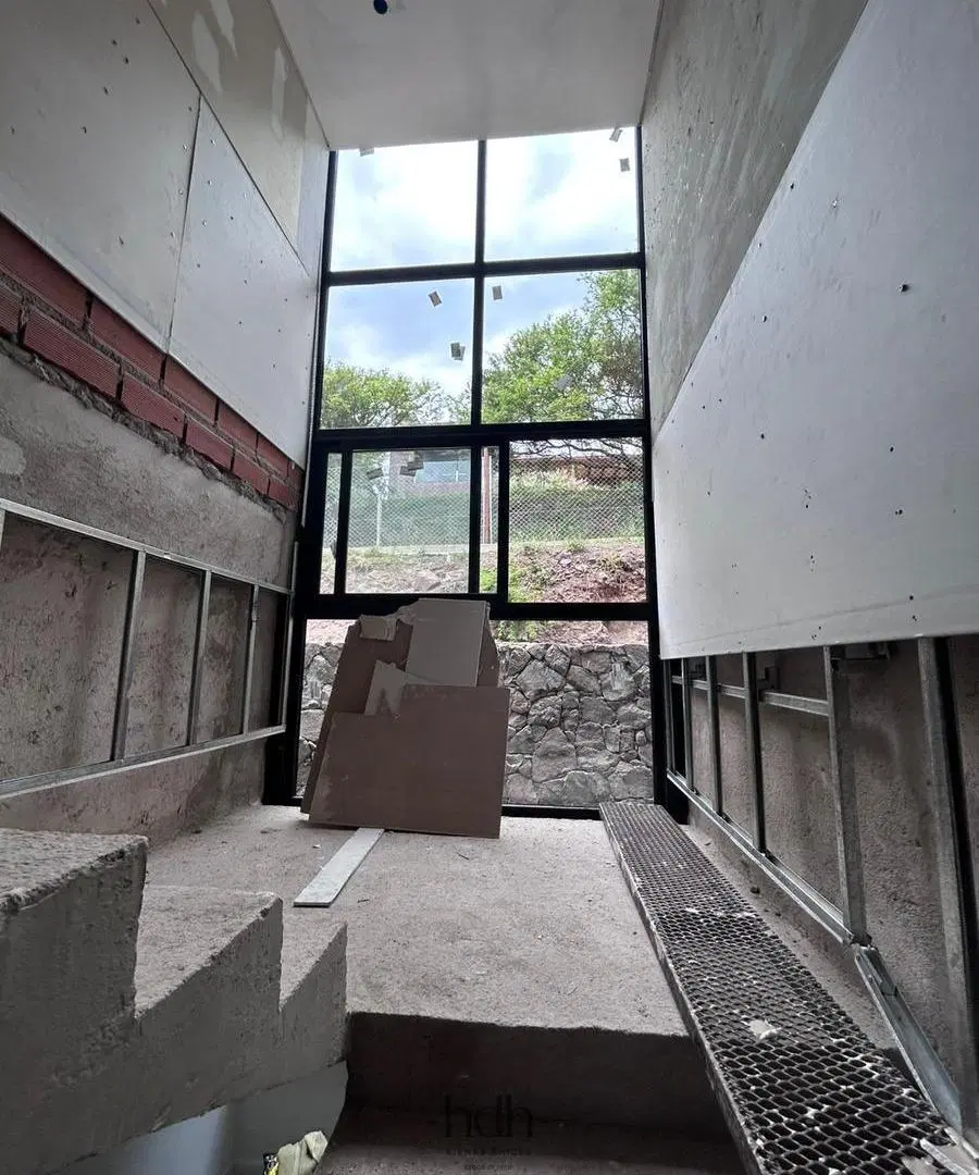 Casa venta en Estancia Q2 6 dormitorios 6 baños con pileta 2