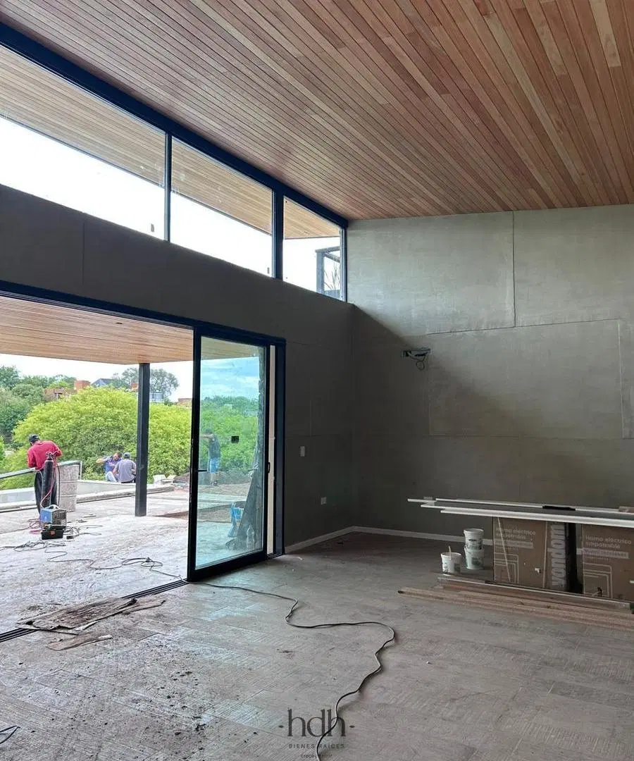 Casa venta en Estancia Q2 6 dormitorios 6 baños con pileta 8