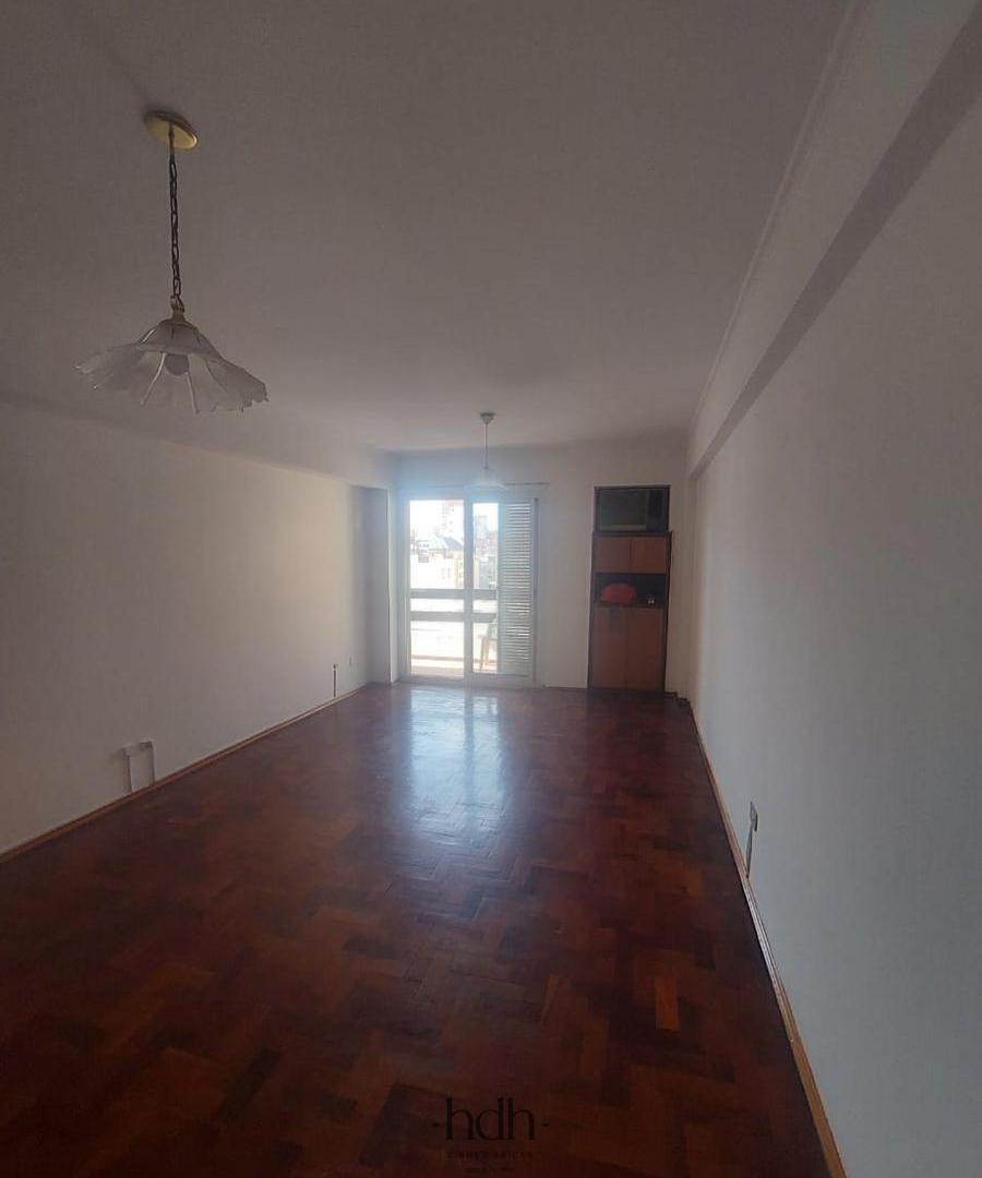 Foto de Departamento 2 dormitorios 1 baño cocina separada con balcón en Nueva, imagen 4