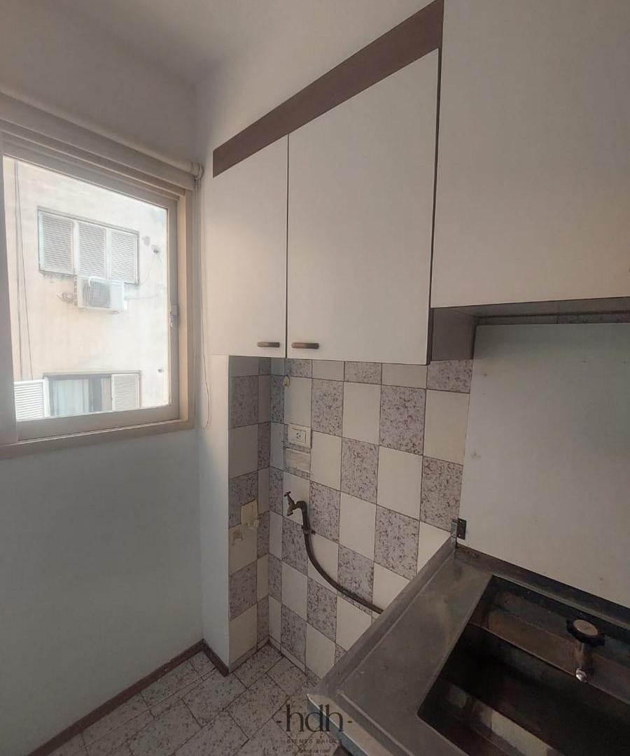 Foto de Departamento 2 dormitorios 1 baño cocina separada con balcón en Nueva, imagen 2
