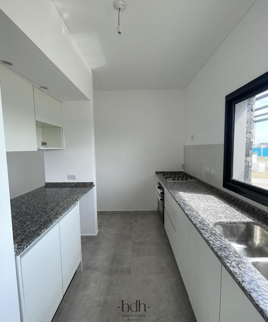 Foto de Duplex venta 2 dormitorios 1 baño con patio San Ignacio Village, imagen 4