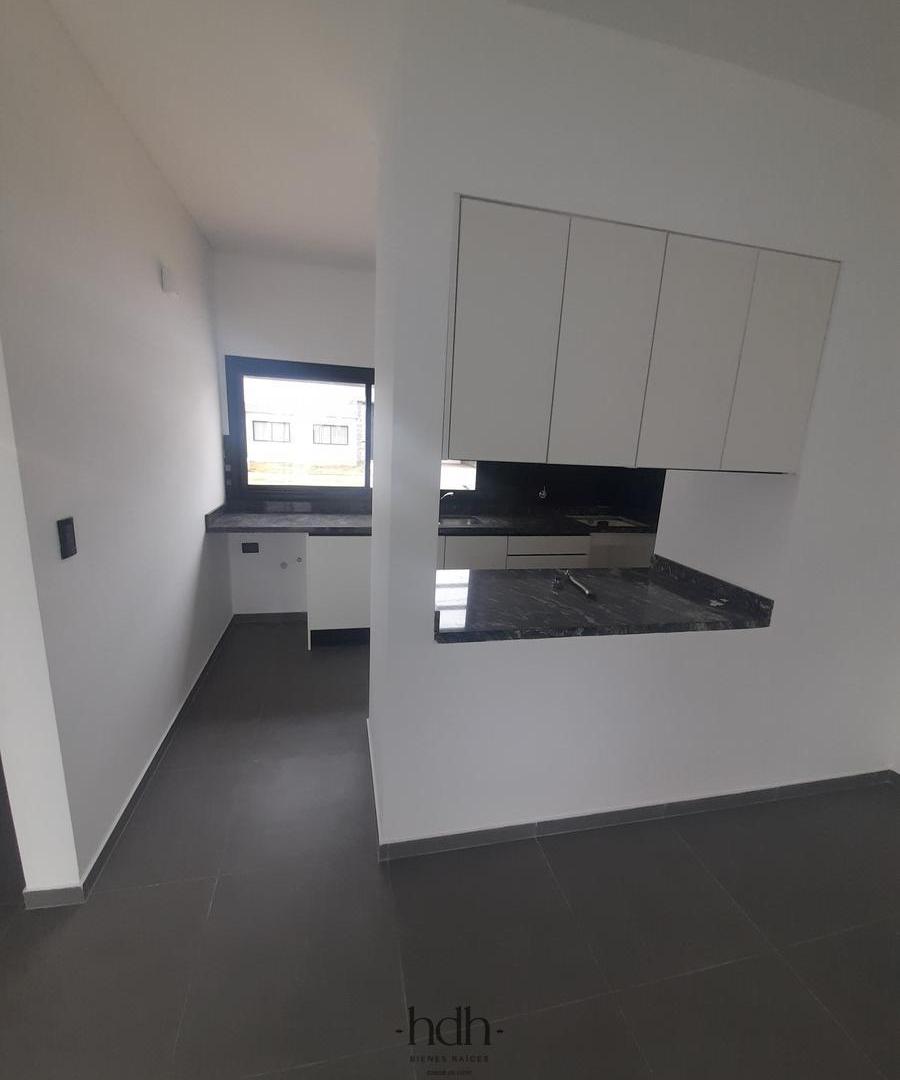 Foto de Duplex venta 2 dormitorios 1 baño con patio San Ignacio Village, imagen 2