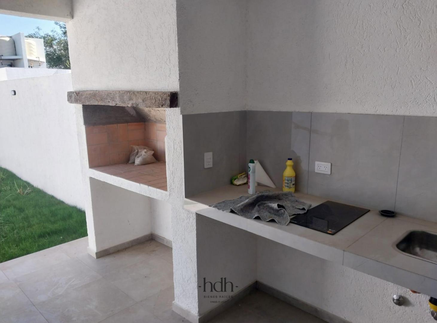 Foto de Casa venta en Barrio Norte 1 2 dormitorios 1 baño pileta, imagen 5