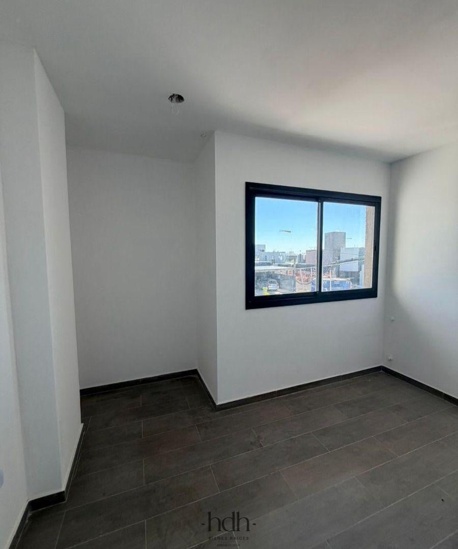 Foto de Casa venta 2 dormitorios 2 baños con seguridad 24 hs Docta Boulevard, imagen 4