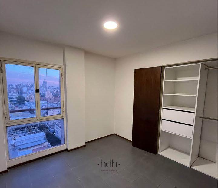 Foto de Departamento Venta Centro 1 dormitorio 1 baño Apto Crédito Refaccionado, imagen 3