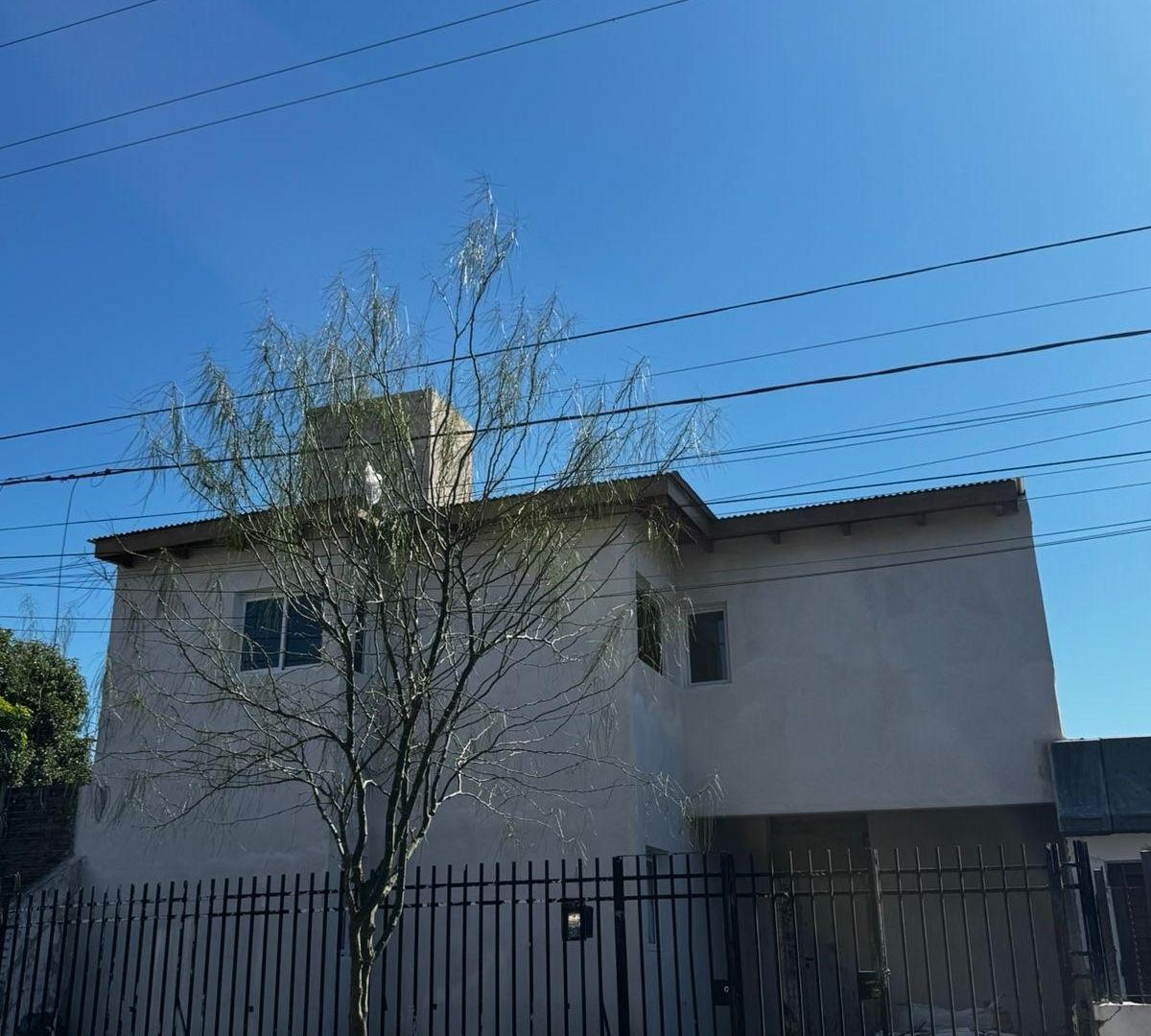 Foto de Casa Venta 4 dormitorios 2 baños en Construcción Barrio Jardín, imagen 3