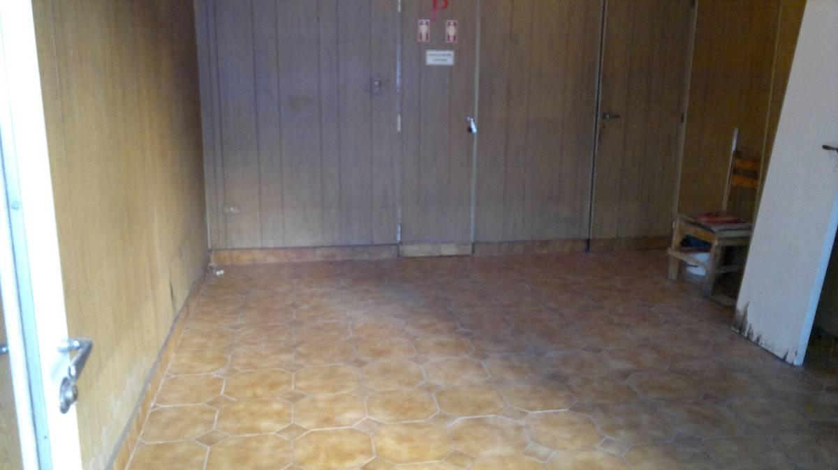 Foto de LOCAL EN VENTA EN LA ZONA DE LINIERS A PASOS DE AV. RIVADAVIA, imagen 2