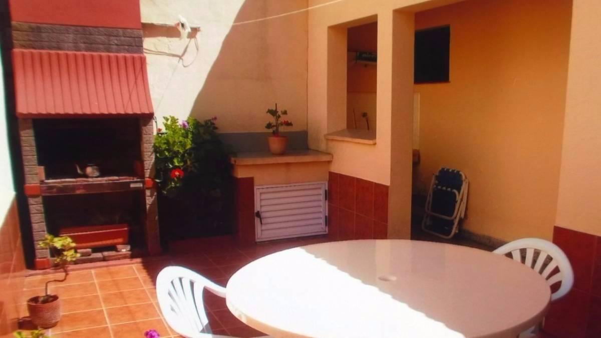 Excelente Departamento Tipo Casa en Complejo de 4 Unidades Funcionales 5