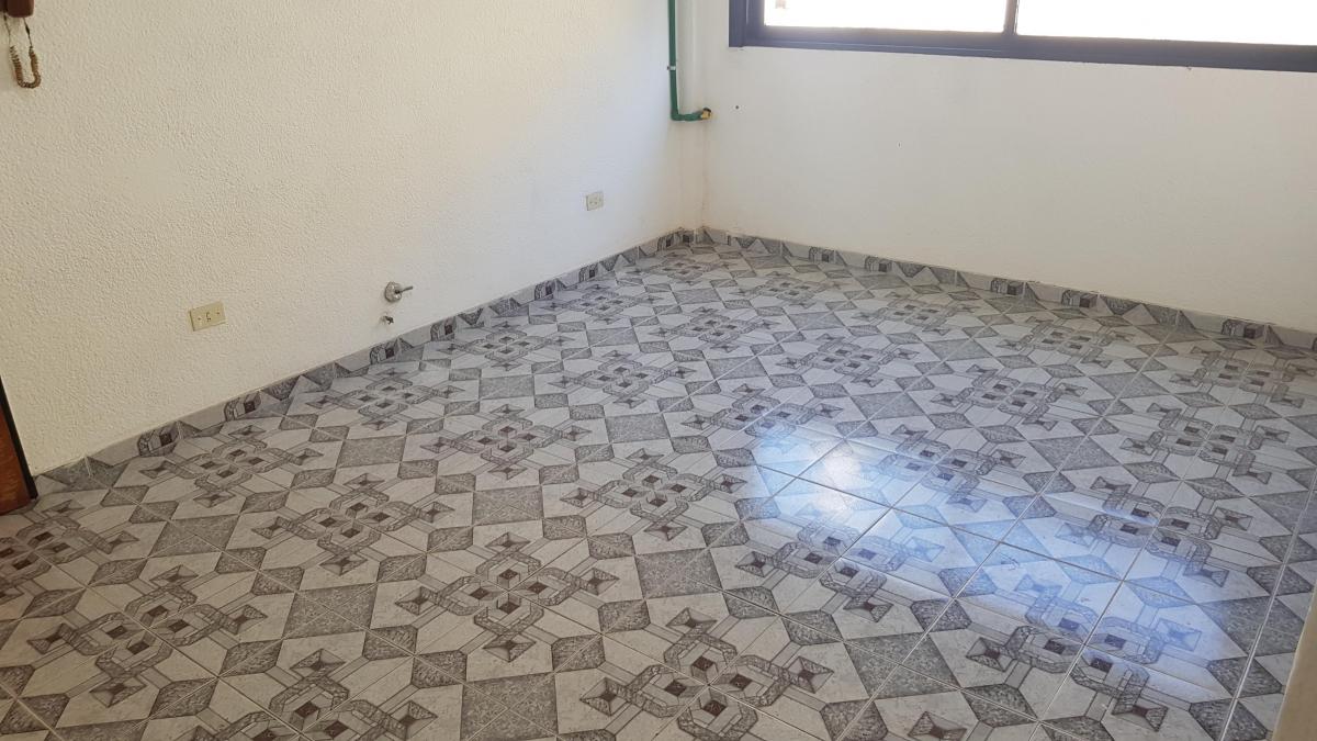 DEPARTAMENTO  PH 2 AMBIENTES CONTRA FRENTE S/ BALCON 2 PISO POR ESCALERA