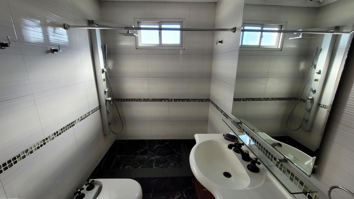 Departamento 3 Amb. Al Frente con Balcón 3er Piso Exc. Estado 1