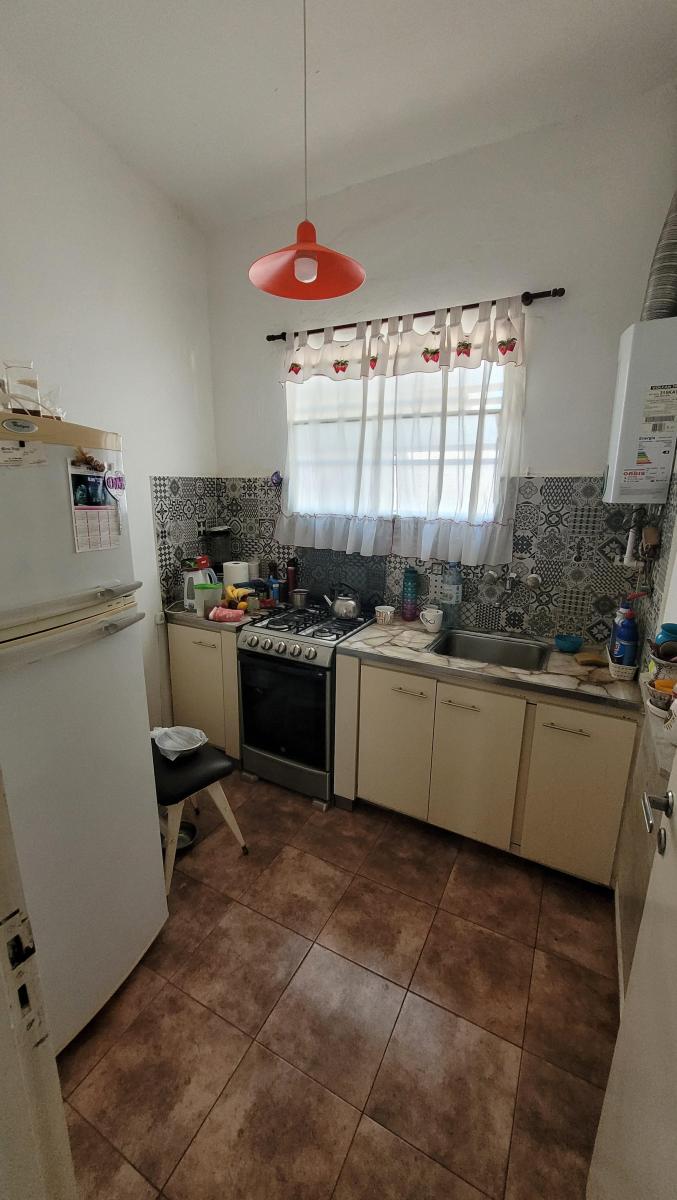 PH 2 Ambientes Al Frente 1er Piso con Balcon y Patio 3