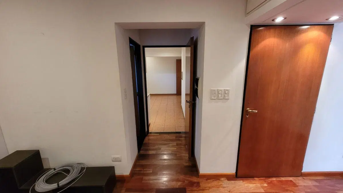Piso Único de 4 Ambientes en Primer Piso Excelente Calidad en Construcción 5