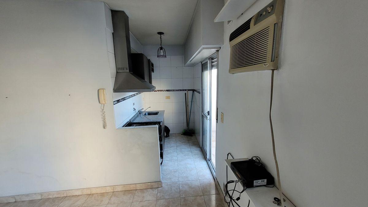Foto de PH 2 Ambientes 1er Piso por Escalera con Patio Bajas Expensas, imagen 5