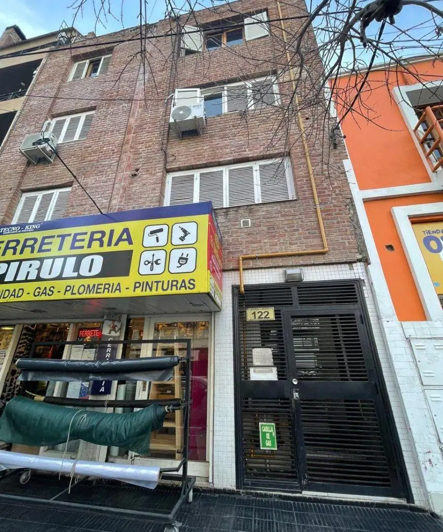 ALQUILER Bº GRAL PAZ - SEMIPISO 2 HAB - OVIDIO LAGOS Y 25 DE MAYO 2