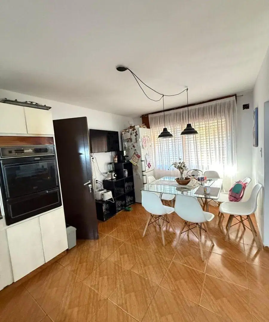 Venta - B° Poeta Lugones - Casa 2 Hab + Dpto 2 hab 4