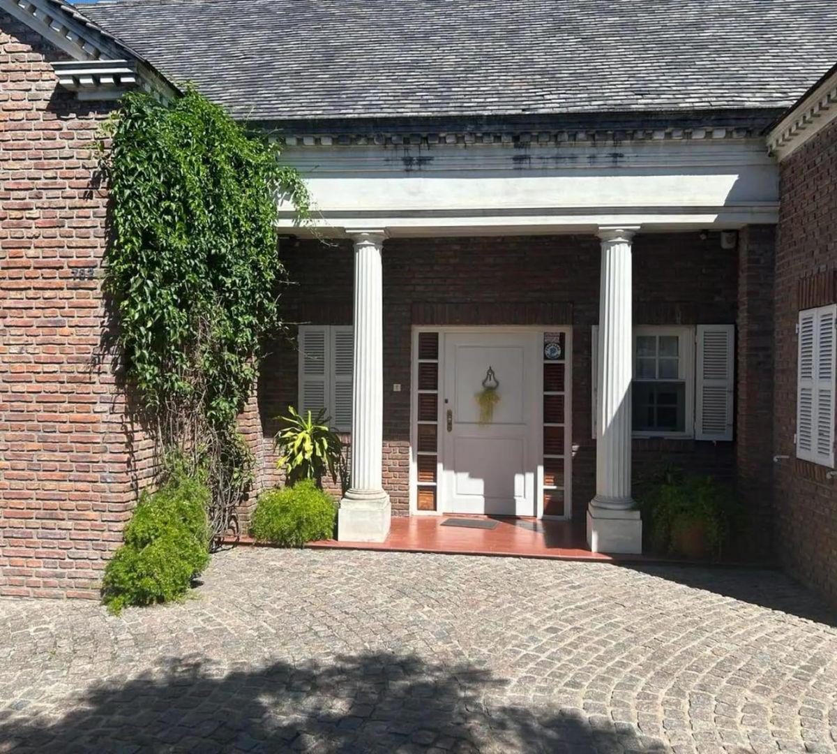 Casa 6 Ambientes Retasada. Oportunidad 2