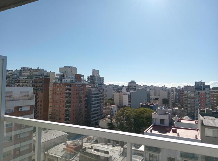 Monoambiente  a estrenar contrafrente con balcón puro sol!!!!! 1