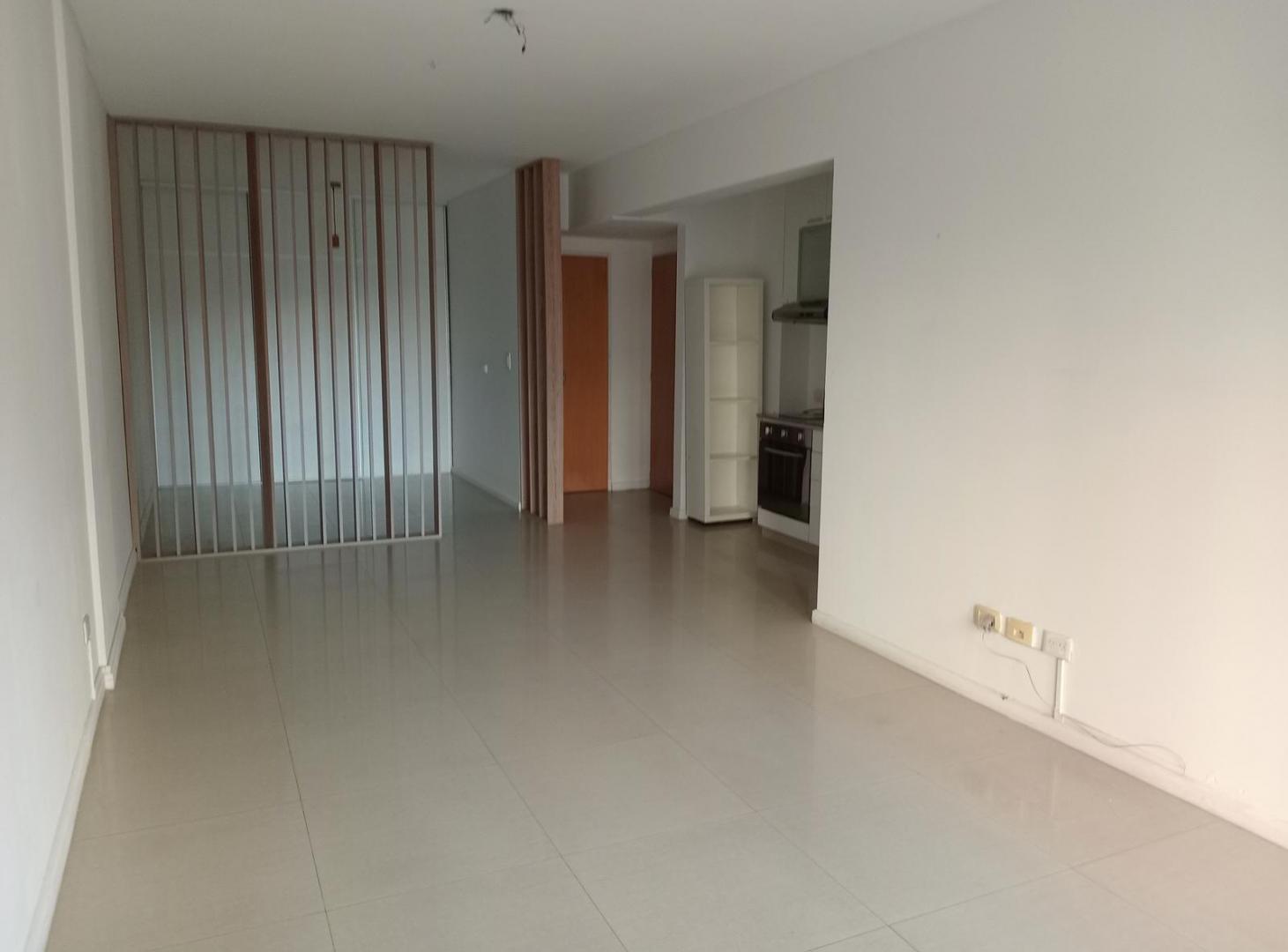 Foto de Amplio monoambiente dividido, excelente estado, ideal uso vivienda/apto, imagen 3