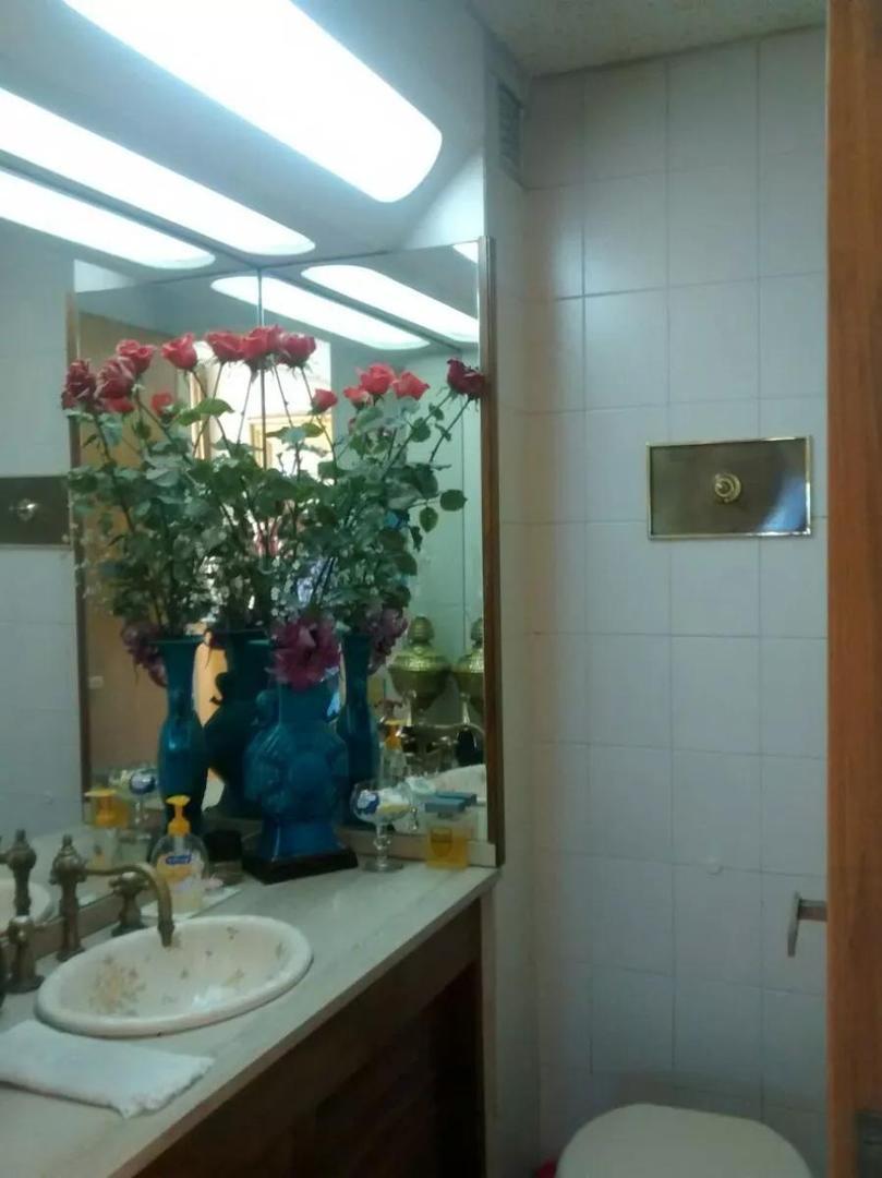Venta Departamento 4 Ambientes con Dependencia y Cochera Cub 3