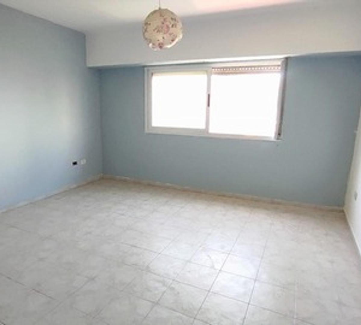 Departamento 4 Ambientes con Patio 3