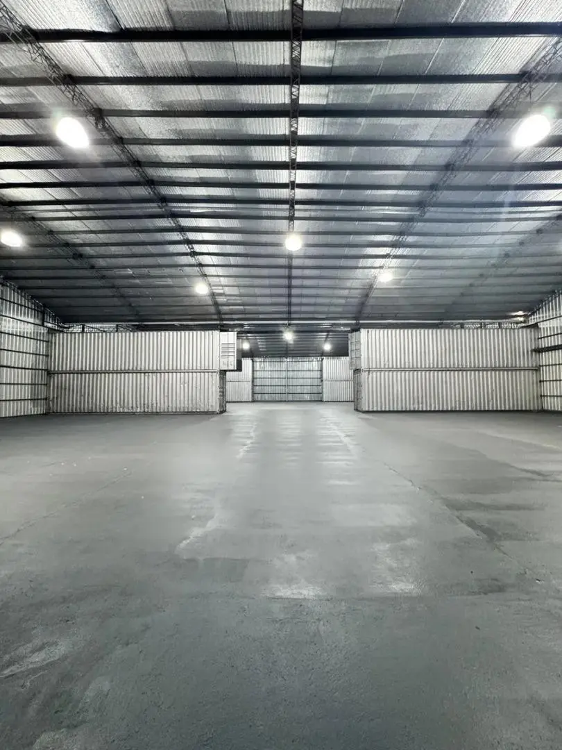 Alquiler de Nave Industrial 3.300 m² en Hurlingham 5
