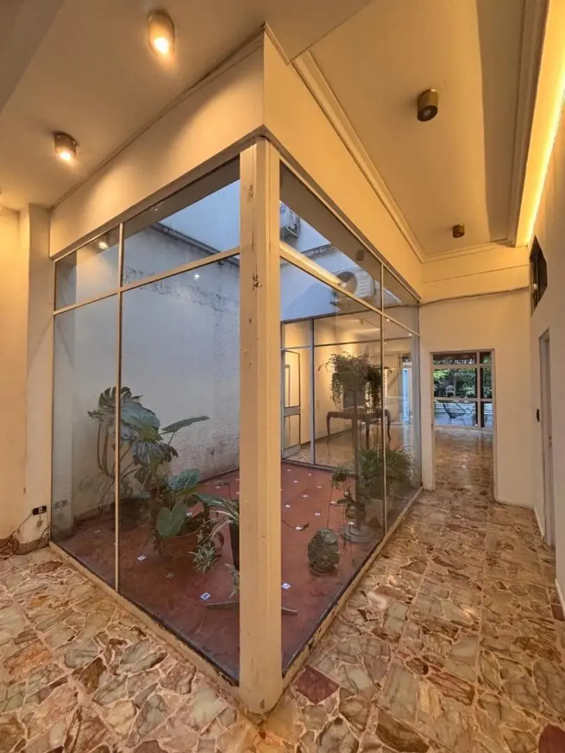 Alquiler de Espacio Comercial de 273 m² en Belgrano 5