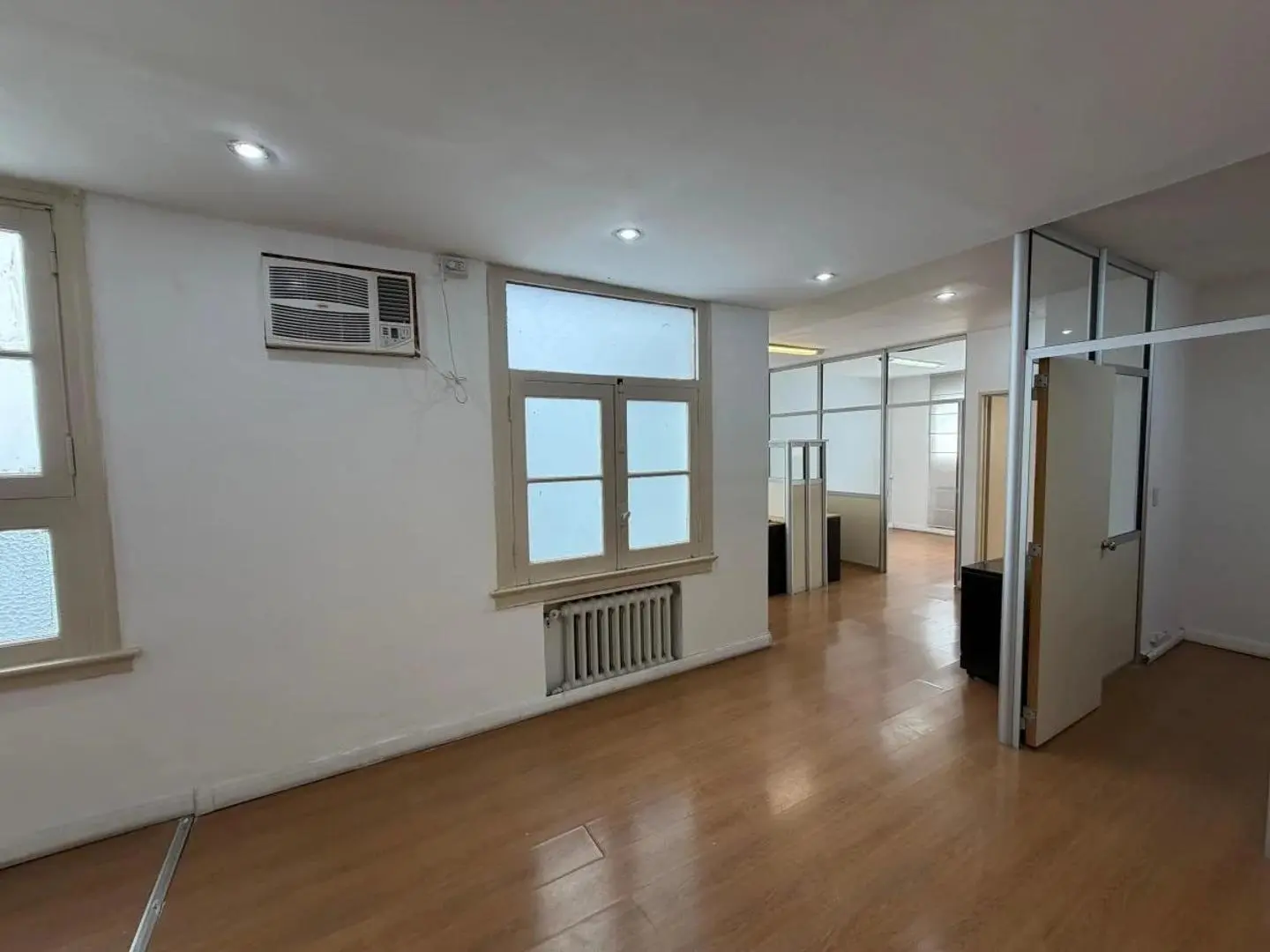 Alquiler de Oficina de Categoría 85m² en San Nicolás 3