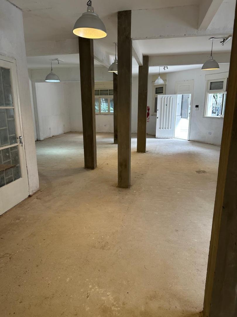 Alquiler de Local Esquina Comercial de 120 m² en Belgrano